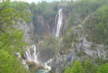 “Yeddi Gözəl” şəlaləsi